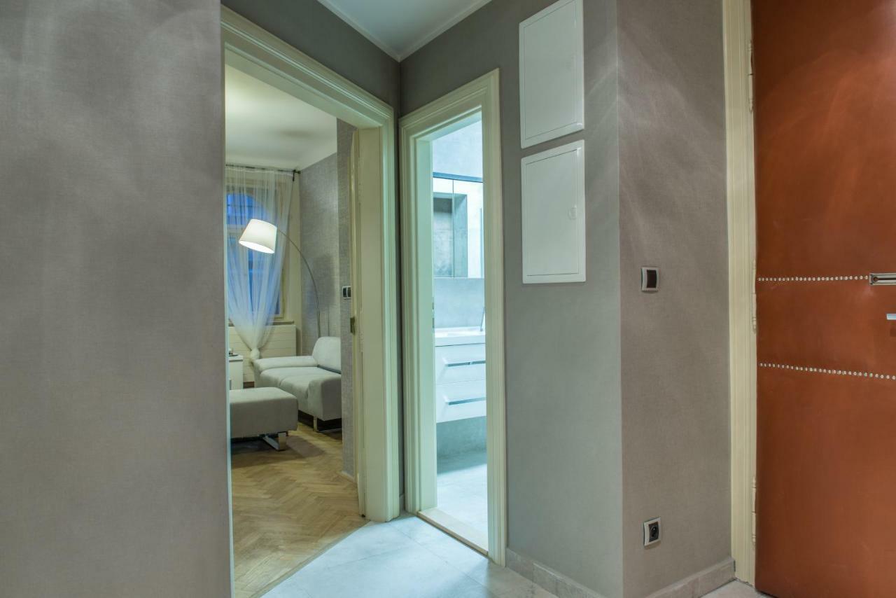 Exclusive 3 Bedroom Top-Notch Flat, Great Location 프라하 외부 사진