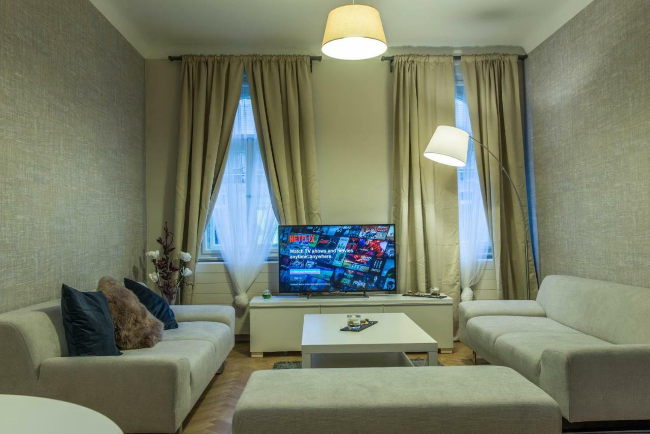 Exclusive 3 Bedroom Top-Notch Flat, Great Location 프라하 외부 사진