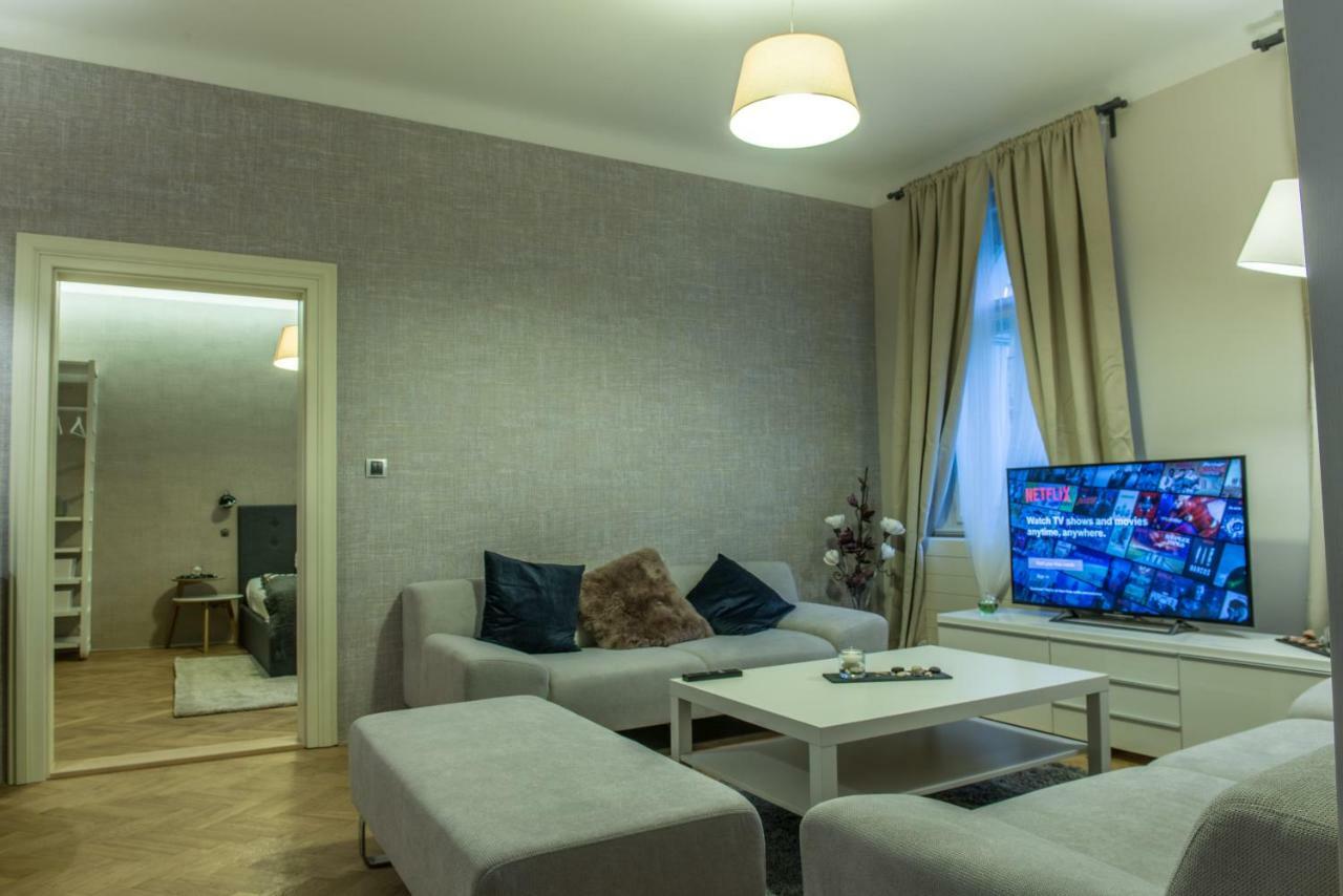 Exclusive 3 Bedroom Top-Notch Flat, Great Location 프라하 외부 사진